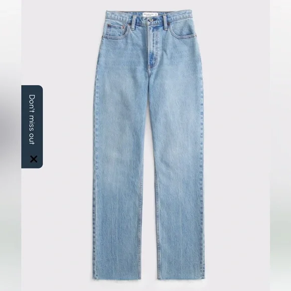 Abercrombie & Fitch Ultra High Rise 90s Straight Jean - Picture 1 of 3